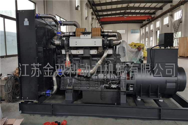 700KW上柴東風發電機組